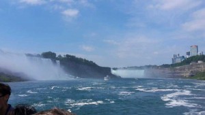 Niagāras tūristu kuģis